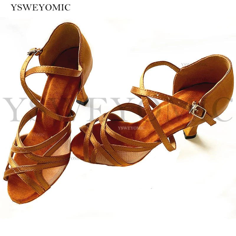 Souliers de tango femme satin — Anémone - vue rapprochée