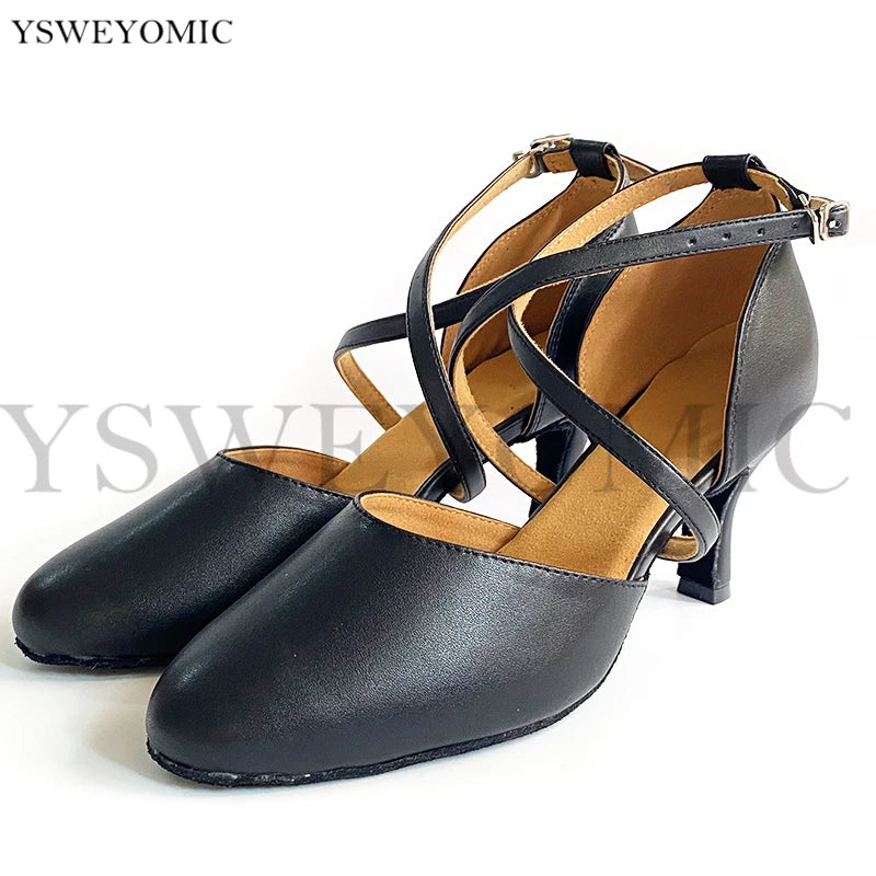 Souliers de danse latine femme — Tendu - vue rapprochée