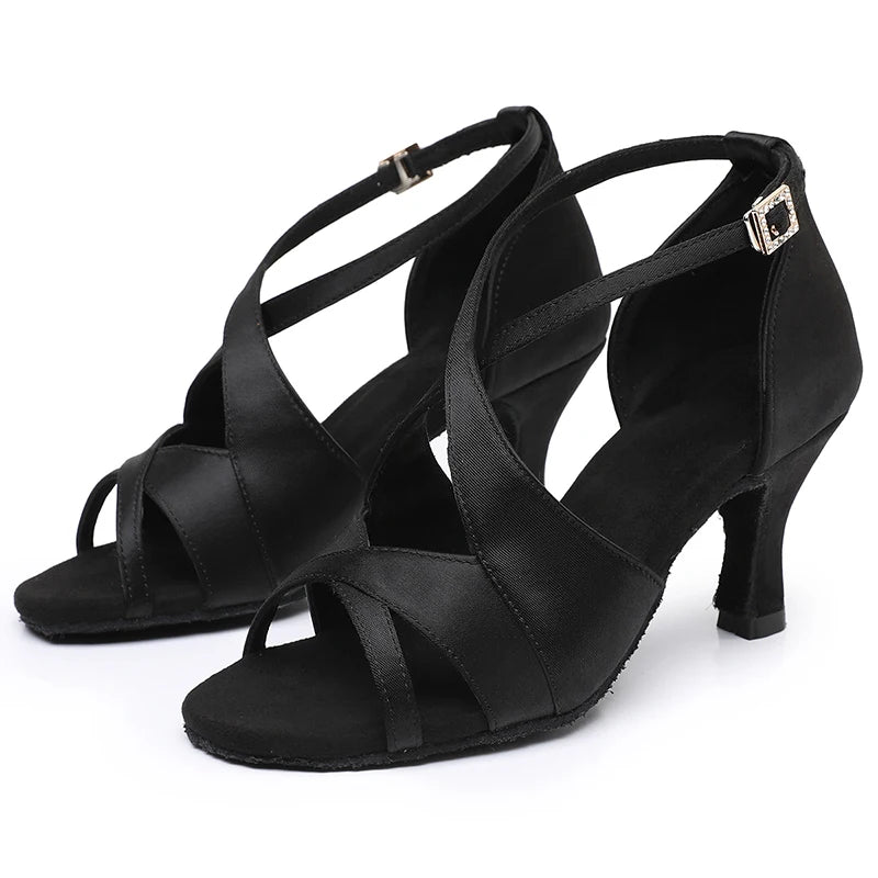 Souliers de danse latine femme satin — Skopin