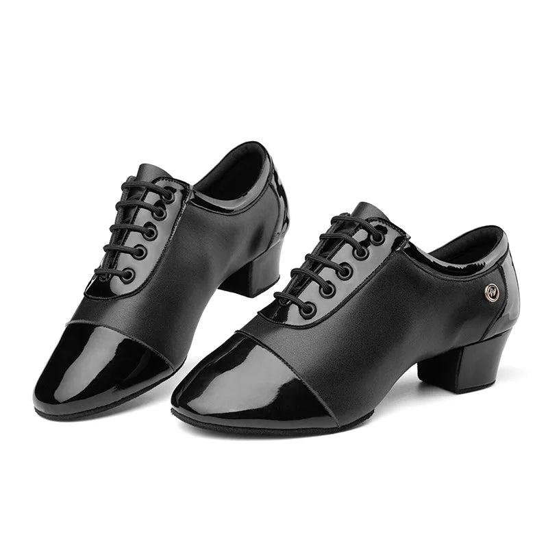 Souliers de danse latine homme — Enveloppé - vue rapprochée