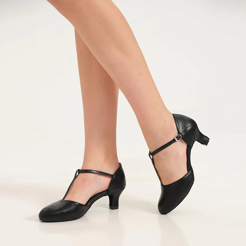 Chaussures de salsa femme — Varsovie - vue extérieure
