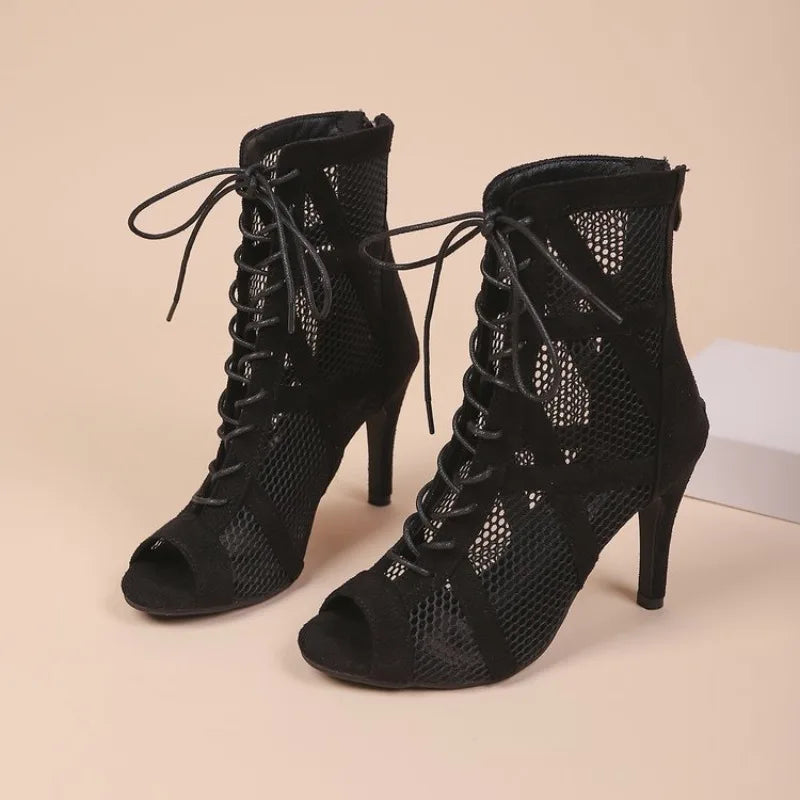 Souliers de danse latine femme noir — Rosario - vue rapprochée
