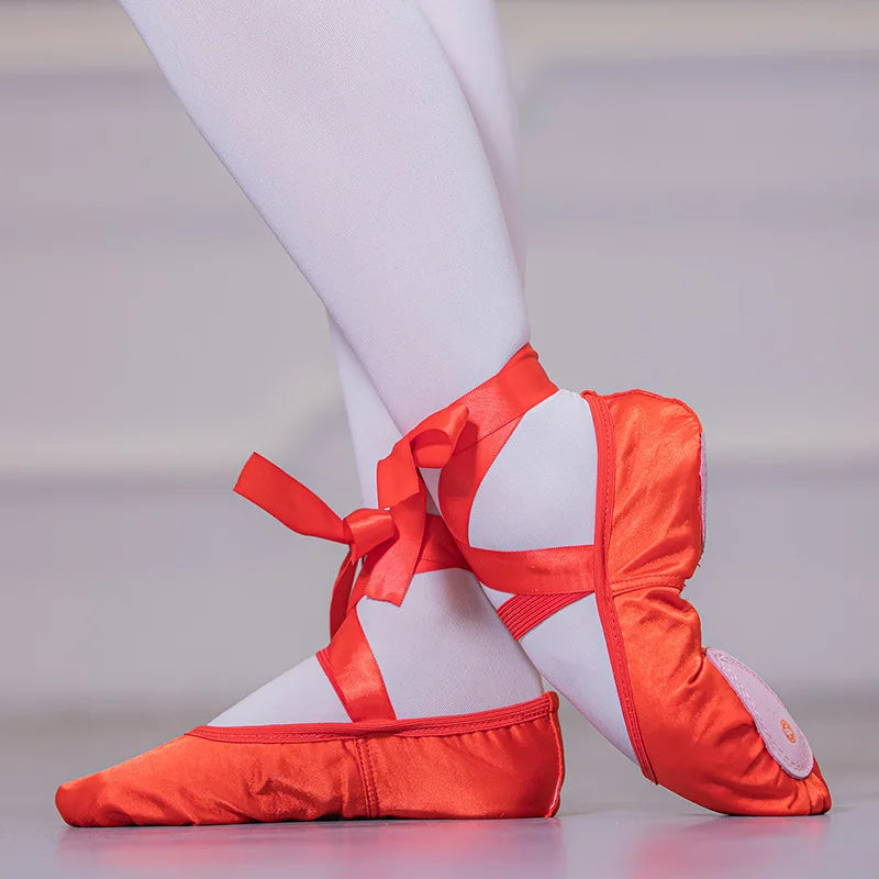 Chaussons de danse classique femme satin — Diego - vue rapprochée