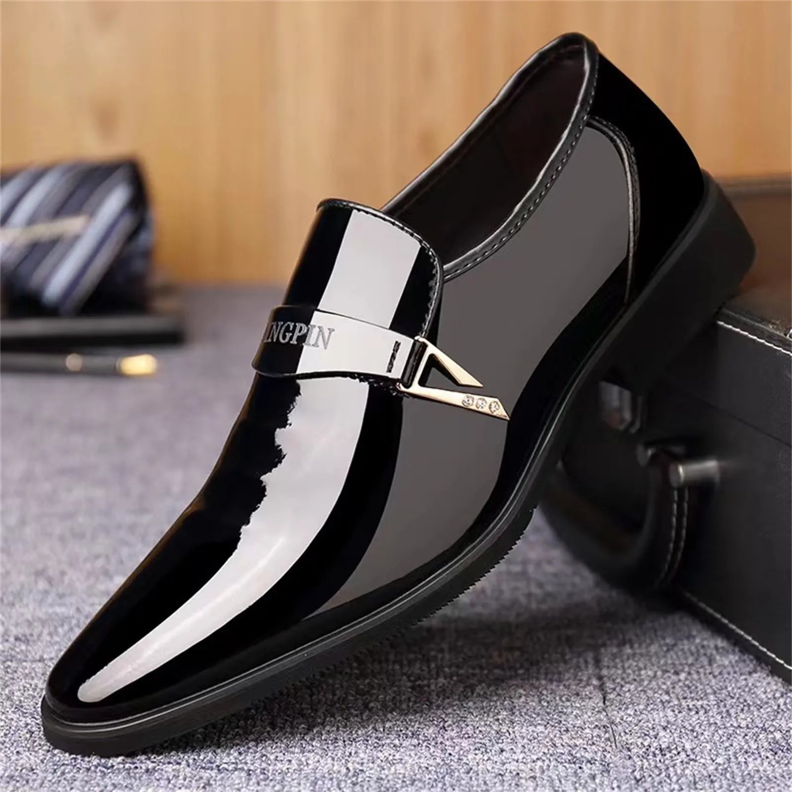 Chaussures de danse homme cuir verni noir — Coralie - vue de profil