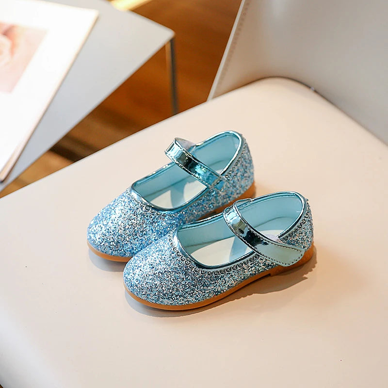 Chaussures de danse enfant — Penché - vue dessus