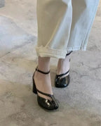 Chaussures de danse femme cuir verni noir — Allegra - vue rapprochée