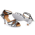 Souliers de danse latine femme satin blanc — Jimena - détail