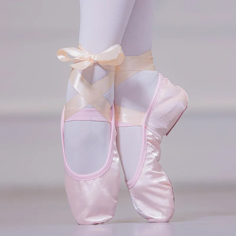 Chaussons de danse classique femme satin — Gloria - vue rapprochée
