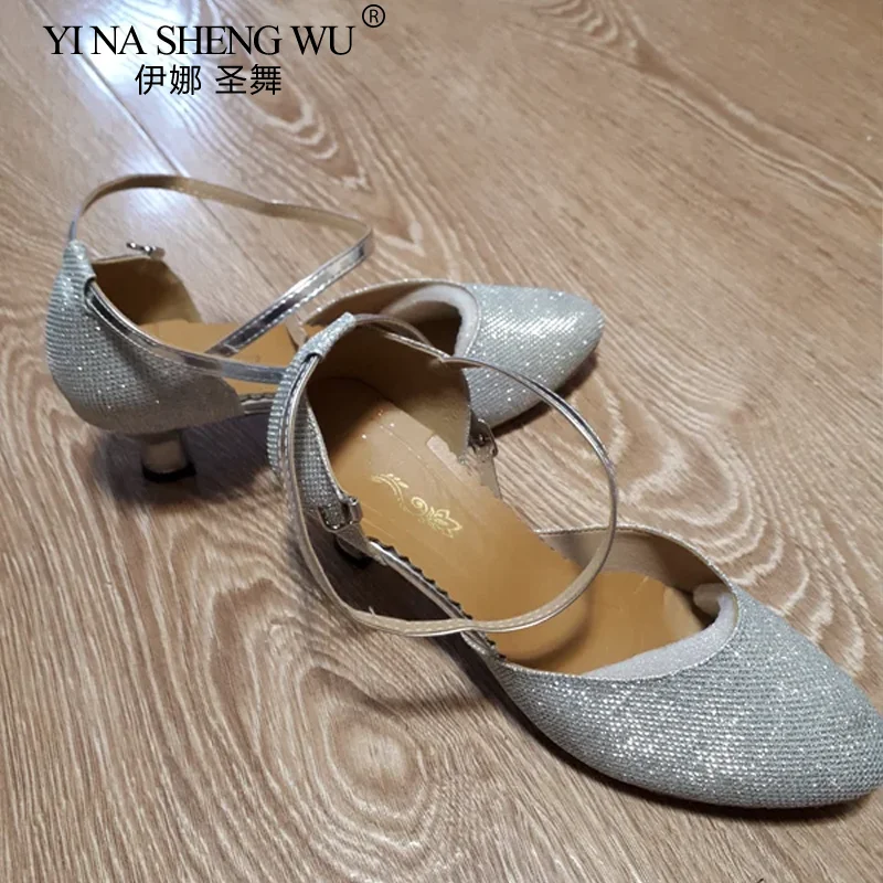 Chaussures de salsa femme argent — Antonio - détail